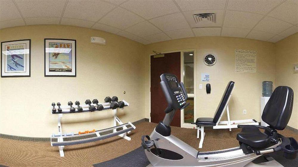 Holiday Inn Express & Suites Bradley Airport By Ihg Windsor Locks Dış mekan fotoğraf